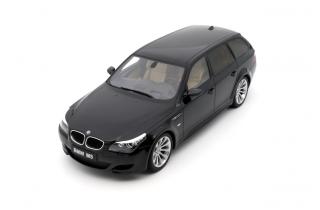 BMW E61 M5 2004 Black Saphire Metallic 475 OttO mobile 1:18 Resinemodell (Türen, Motorhaube... nicht zu öffnen!)